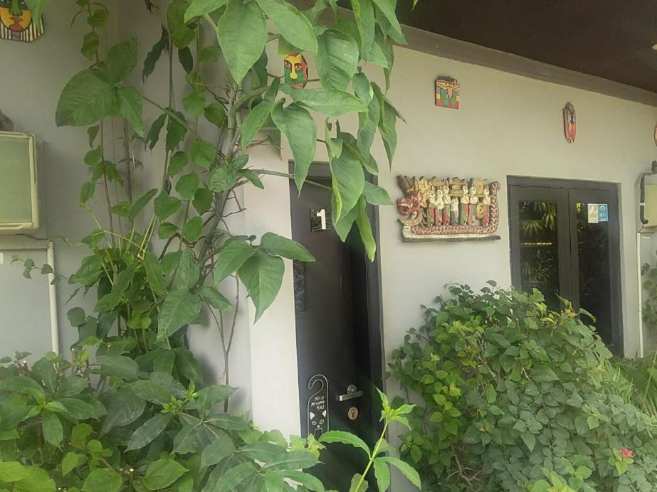Cideres Holiday Home Majalengka Esterno foto